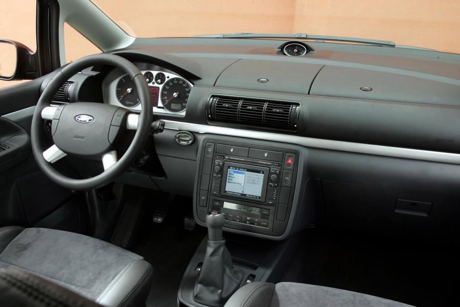  Ford Focus C-Max 2003 года  (фото 102 из 125)